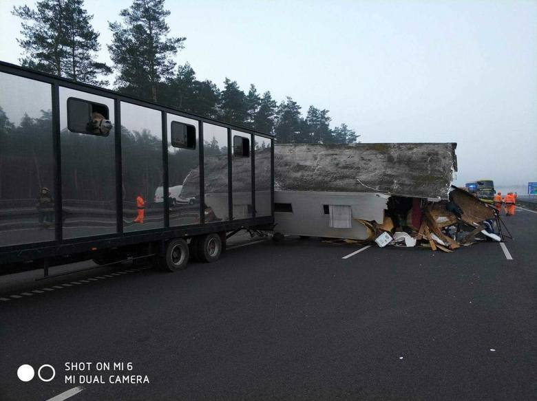 Автобус з українцями потрапив у ДТП в Польщі: всі подробиці