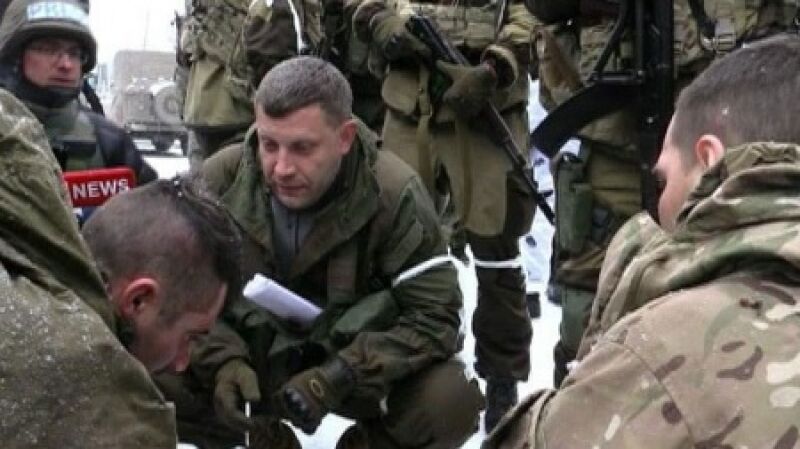Захарченко "общается" с пленными украинскими военными