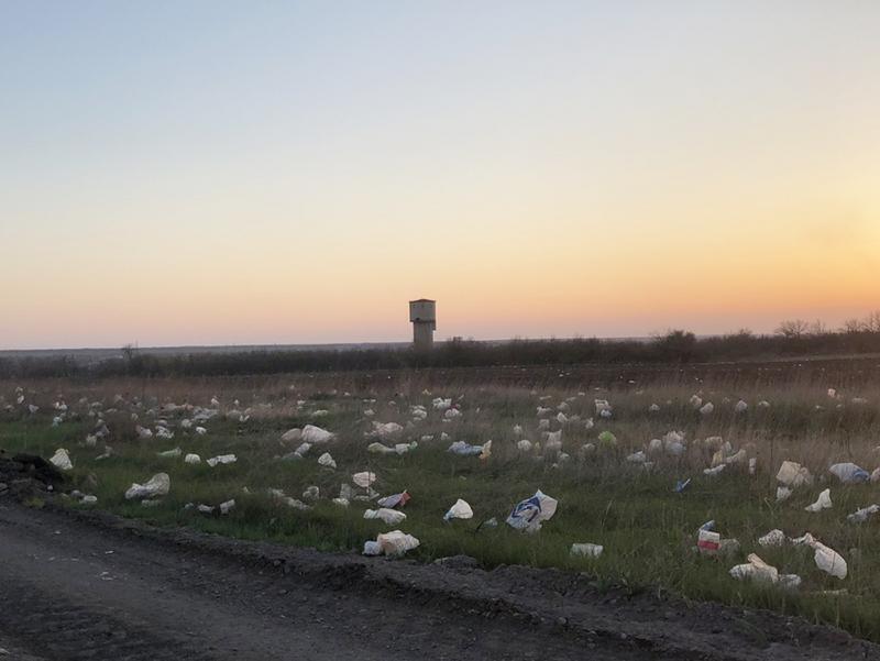 "Поле з пакетами": під Запоріжжям знайшли нову "пам'ятку"