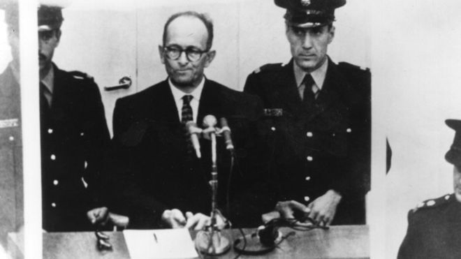 У 1961 році перед судом в Єрусалимі постав викрадений з Аргентини ізраїльською розвідкою високопоставлений нацист Адольф Ейхман, архітектор Голокосту.