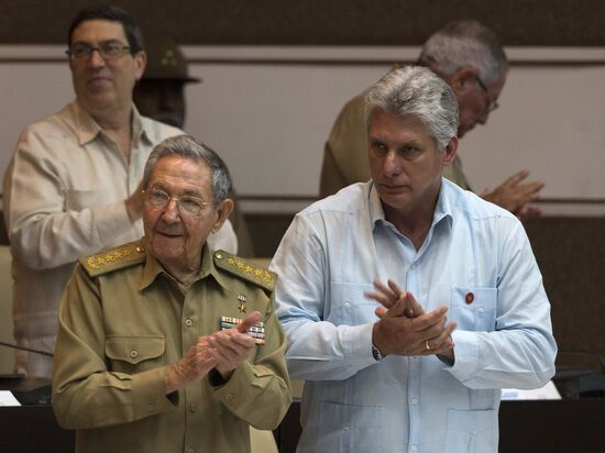 Вперше за 60 років на Кубі обрали не Кастро: що відомо про нового главу