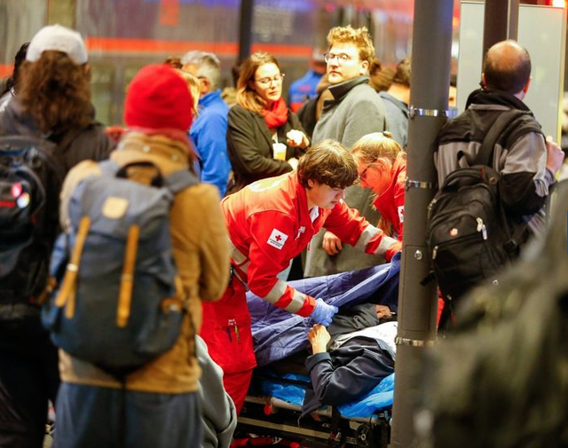 В Австрии столкнулись два поезда: десятки пострадавших