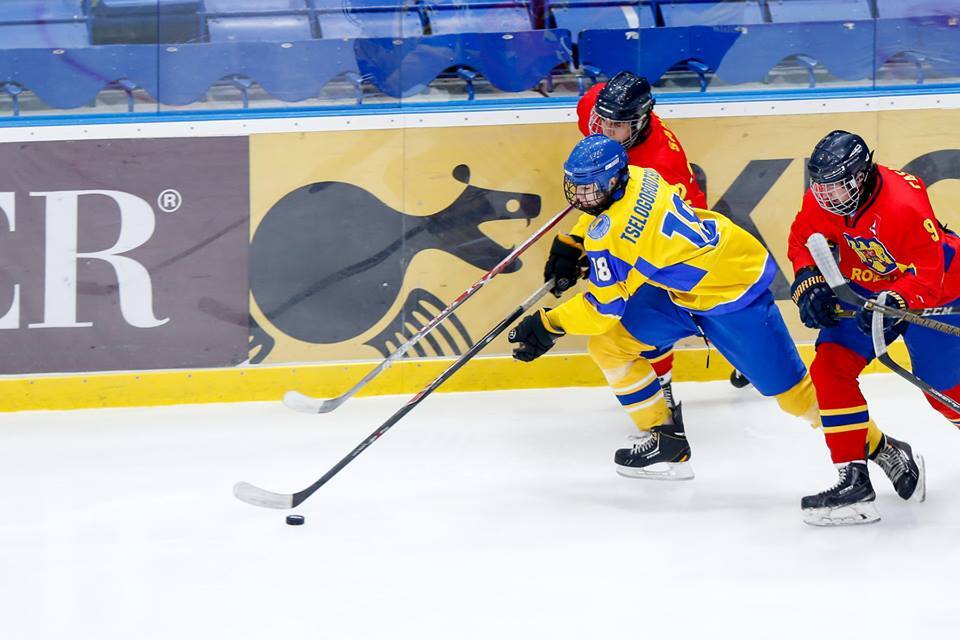 Украина выиграла чемпионат мира по хоккею U-18
