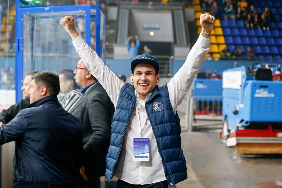 Украина выиграла чемпионат мира по хоккею U-18