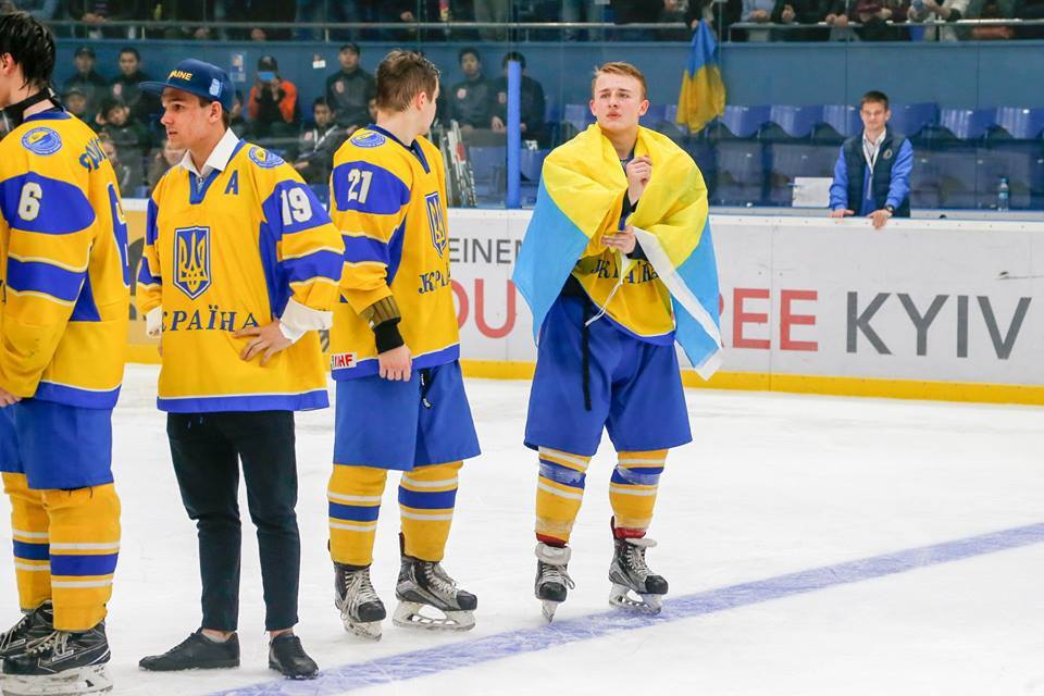 Україна виграла чемпіонат світу з хокею U-18