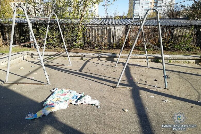 У Києві прогримів вибух на спортмайданчику