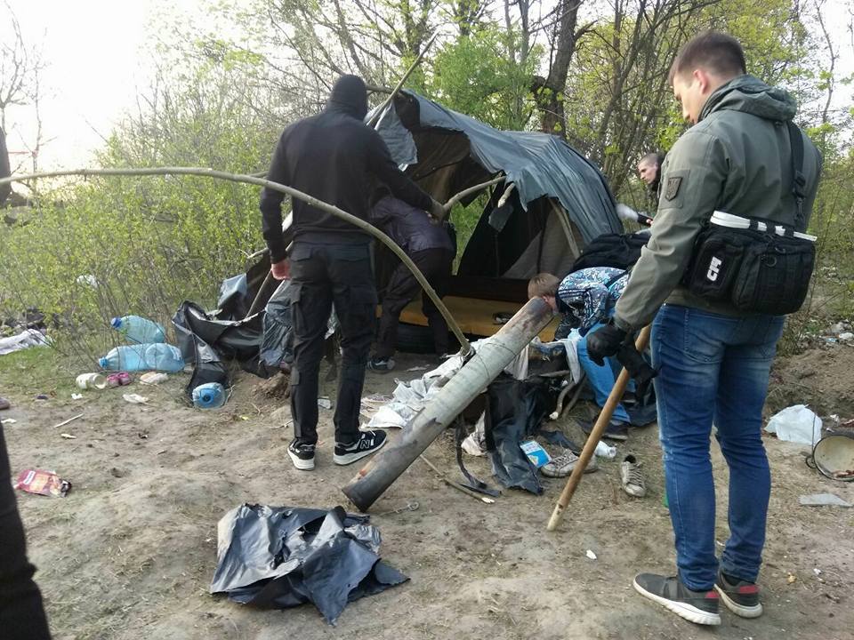 В Киеве сожгли табор ромов на Лысой горе