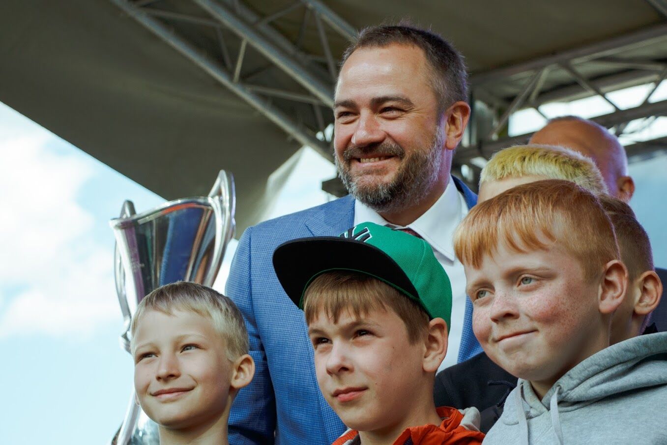 До Дніпра вперше привезли кубки Ліги чемпіонів УЄФА