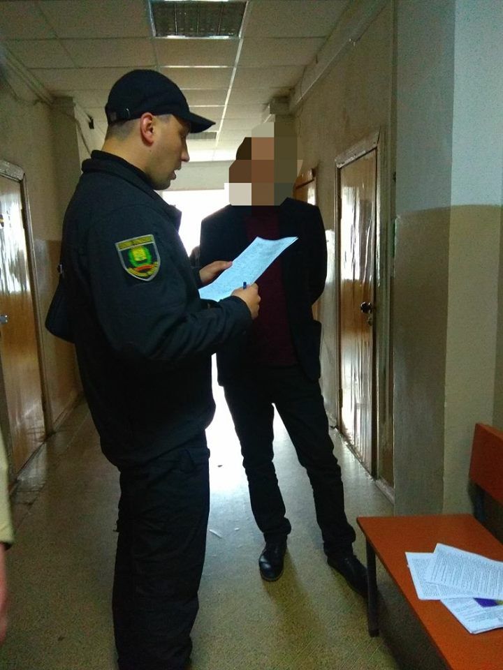 "Терорист" в прокуратурі: з'явилися нові подробиці скандалу на Донбасі