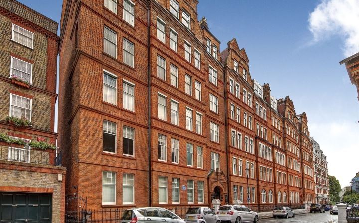 Kensington Court Gardens