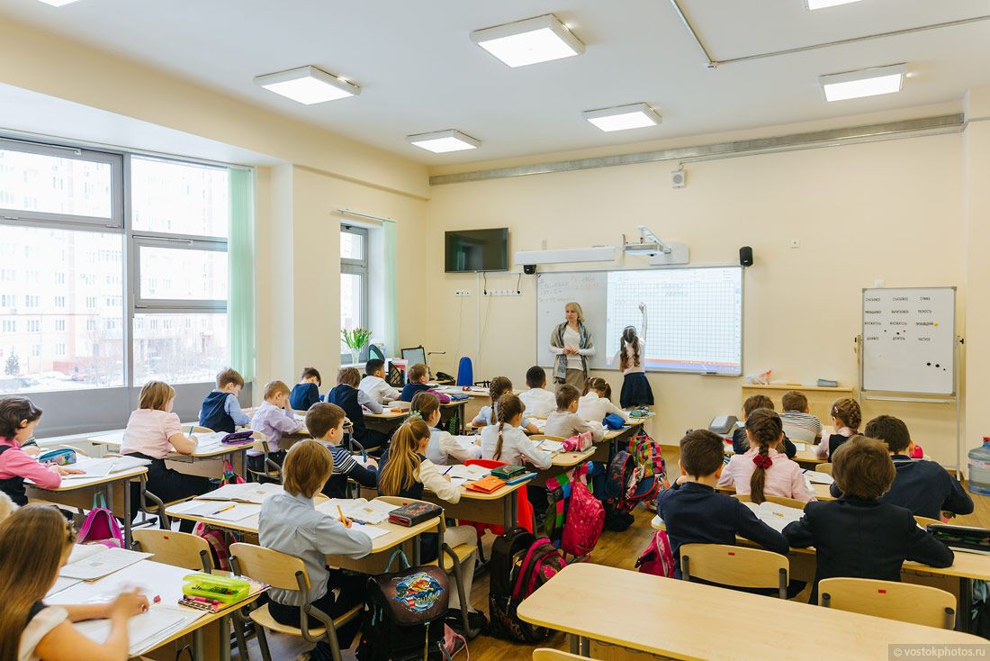 Не попасть впросак: как в Украине устроить детей в школу и детсад 