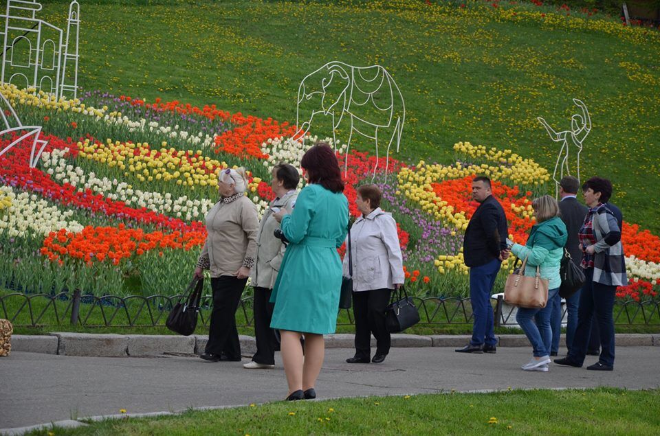 У Києві відкрилася велика виставка тюльпанів: фоторепортаж