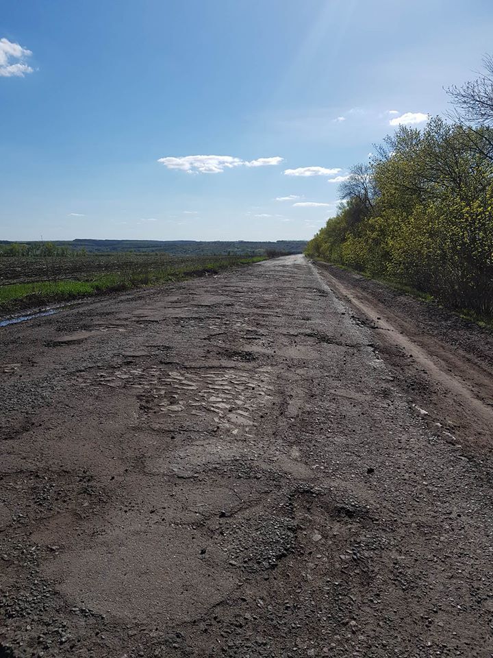 Дороги в глубинке Украины: какие перспективы могут быть у этих городков?