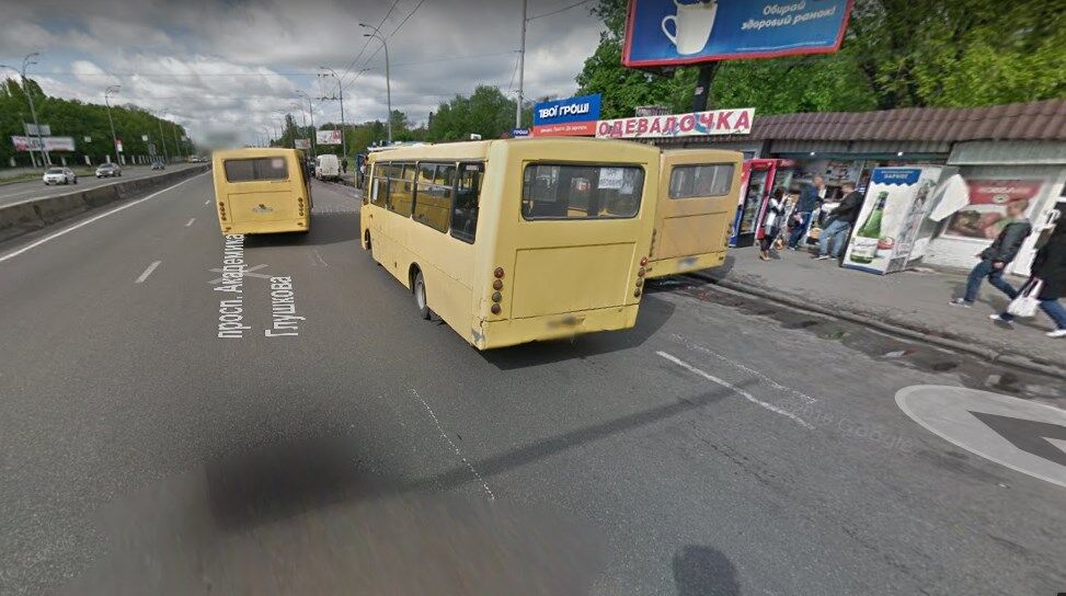У Києві відбулися дві жорстких ДТП з маршрутками: є постраждалі