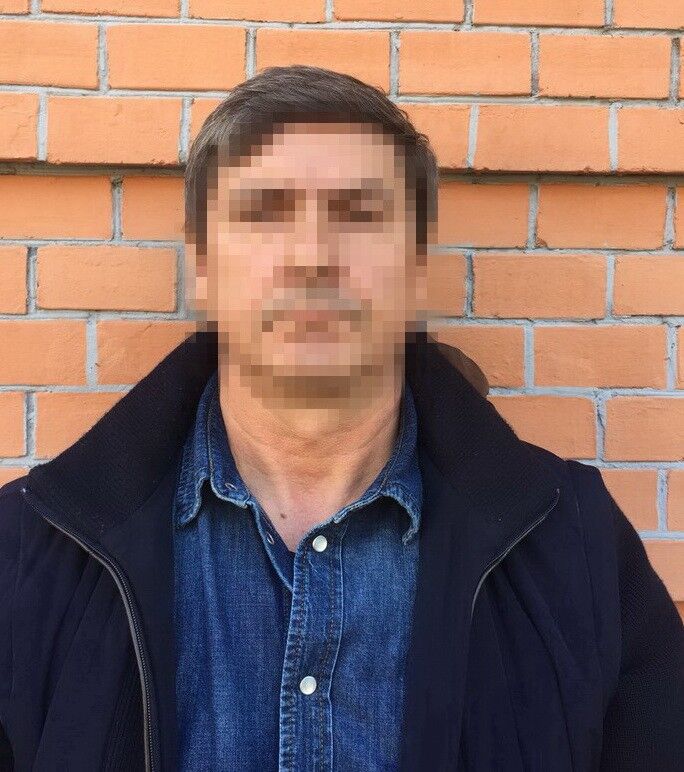 Не дали навестить родственников: на границе с Крымом задержали депутата-предателя