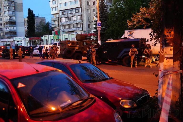 Скопление военной техники напугало одесситов: фоторепортаж