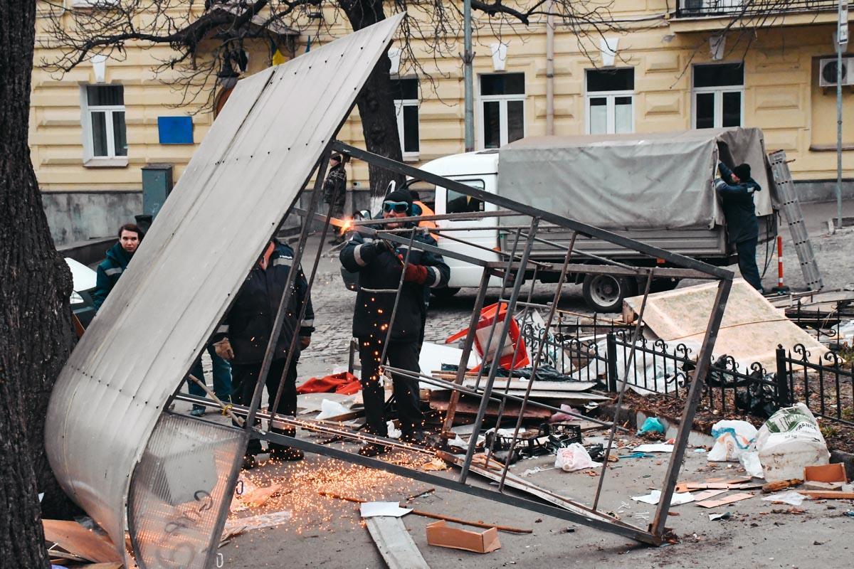Расчистили клоаку: на Андреевском спуске в Киеве разогнали всех торгашей 