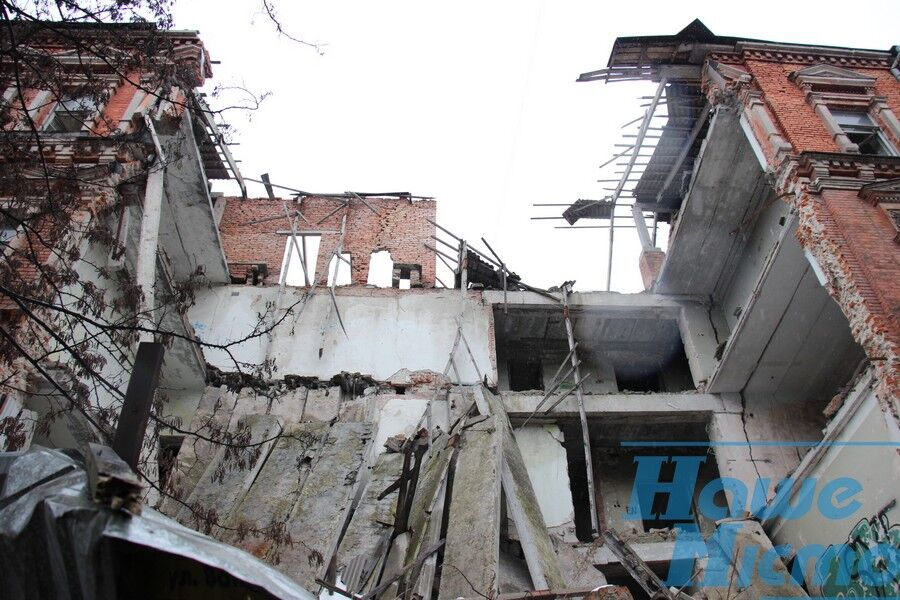 Як виглядає квартал зруйнованих будинків в Дніпрі: фото
