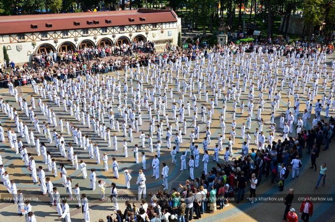 Наймасовіша в Україні демонстрація елементів з тхеквондо.