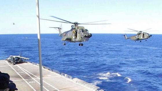 Военный вертолет Италии рухнул в море