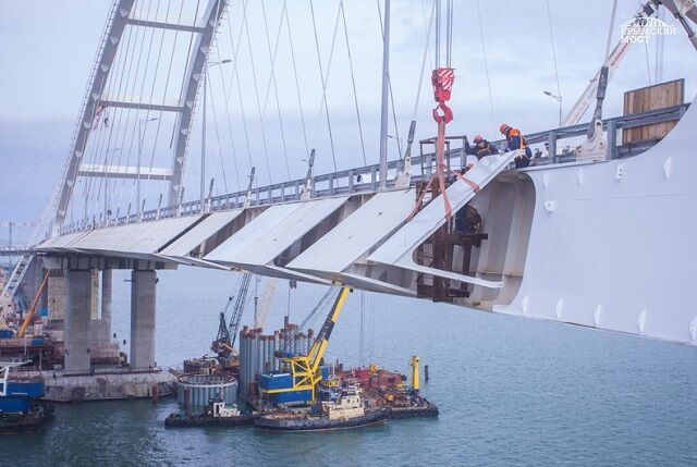 Строительство Крымского моста: опубликованы свежие фото
