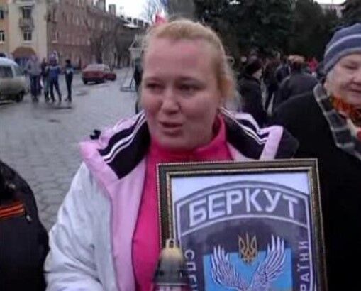 Професійна "плакальниця" Путіна засвітилася на проросійській акції в Латвії