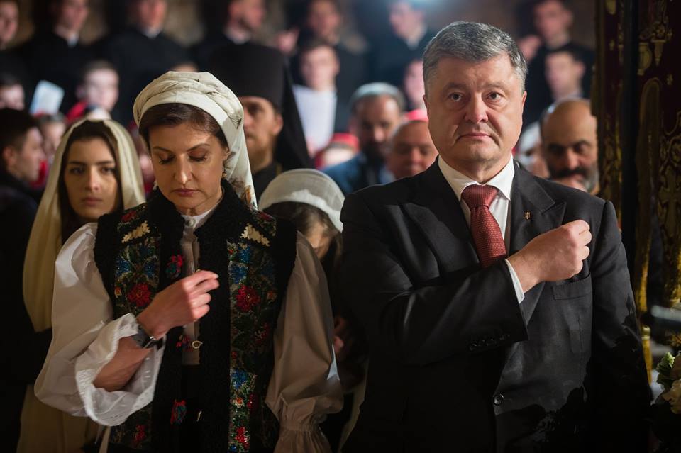 Порошенко показав, де зустрів Великдень: подробиці і фото