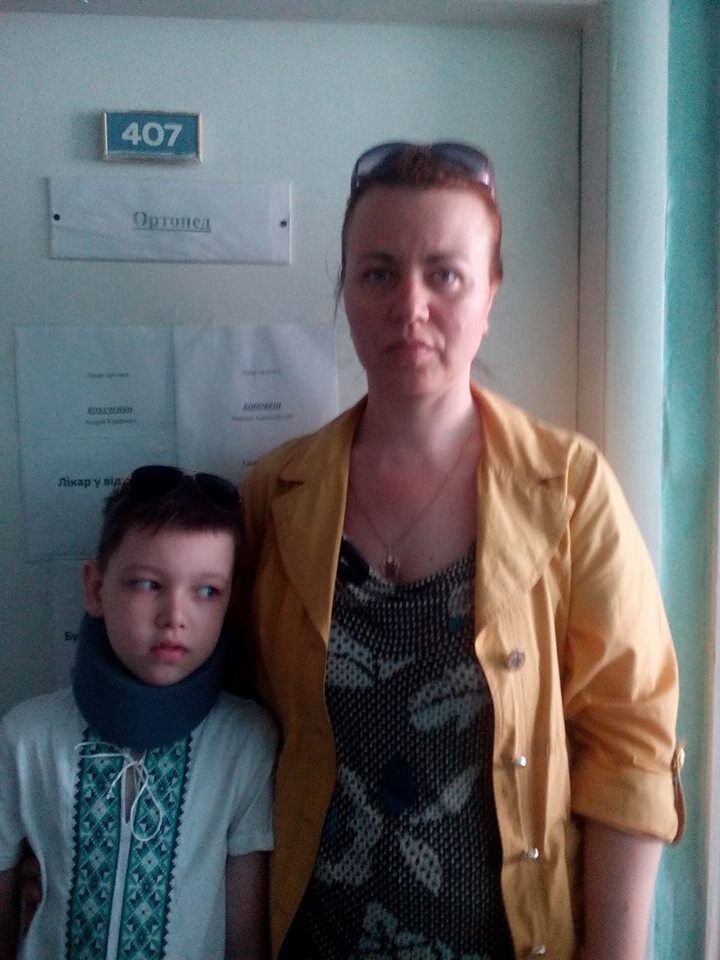 "Душили до хрипоты": киевская школа загремела в скандал