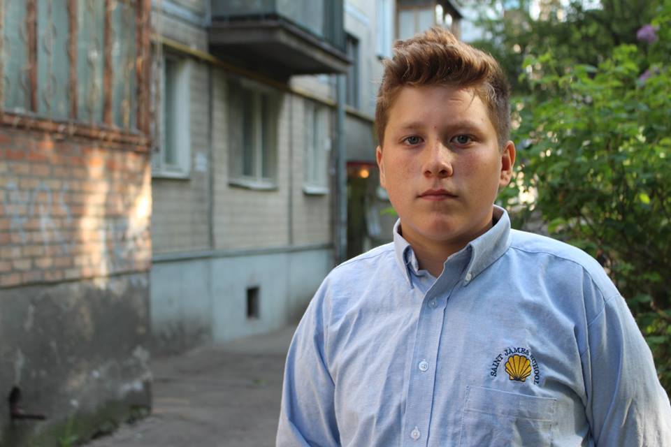 Урятував весь будинок: мережу вразив героїзм дитини в Києві
