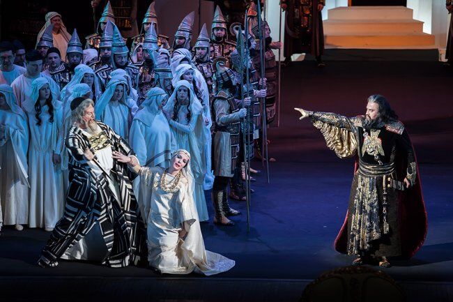 На сцене ни звука: в Киеве показали необычную оперу