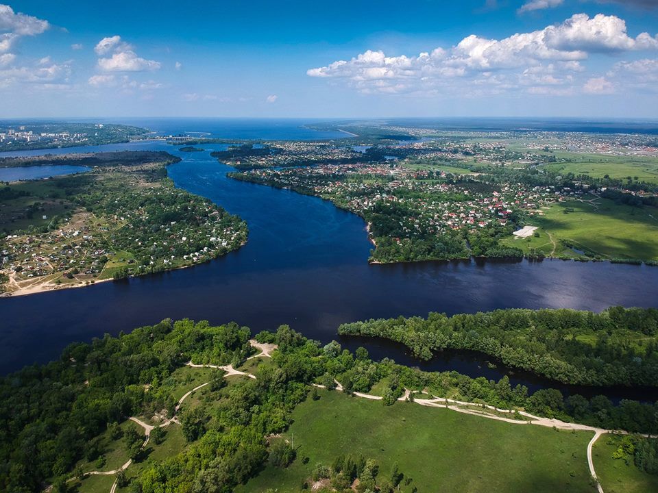 Зеленый остров в центре Киева: невероятные фото с высоты птичьего полета 