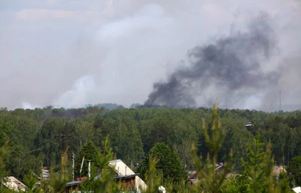 Эвакуированы тысячи людей: в России взорвались военные склады
