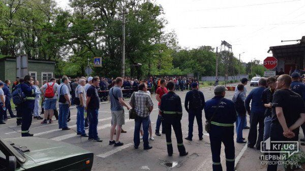 В Україні найбільший меткомбінат зупинив роботу через страйк робітників