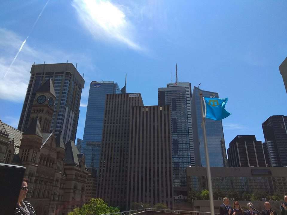 В Торонто подняли флаг крымских татар: видео торжественного момента