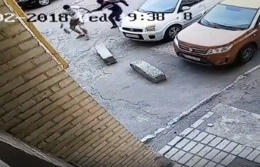 Напад на "кіборга": поліція Києва показала відео