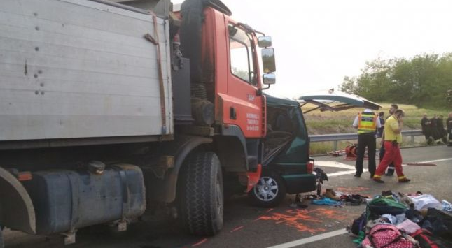  В Венгрии разбился автобус сразу после прямой трансляции: много жертв