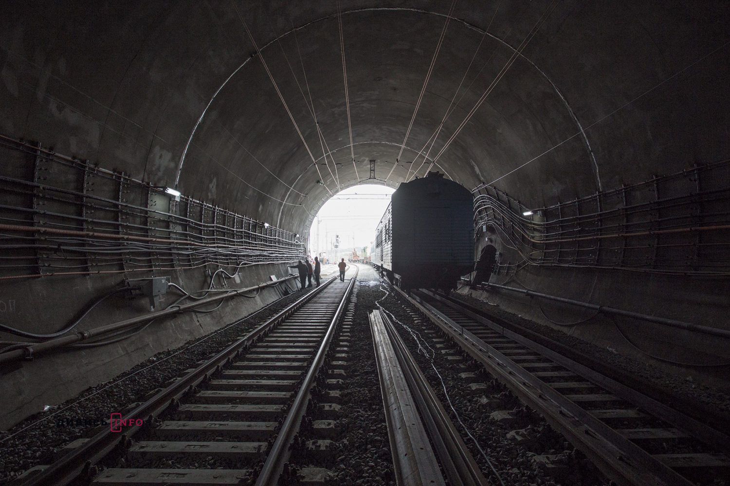 Крупнейший проект за десятилетия: Украина открыла тоннель в Европу