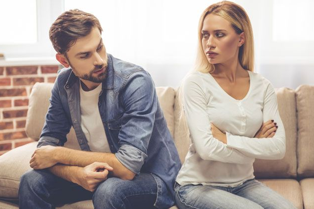 Как сохранить отношения, если вы влюбились в другого: советы психологов
