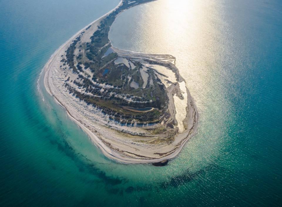 Наші "Мальдіви": в мережі показали найбільший безлюдний острів в Україні