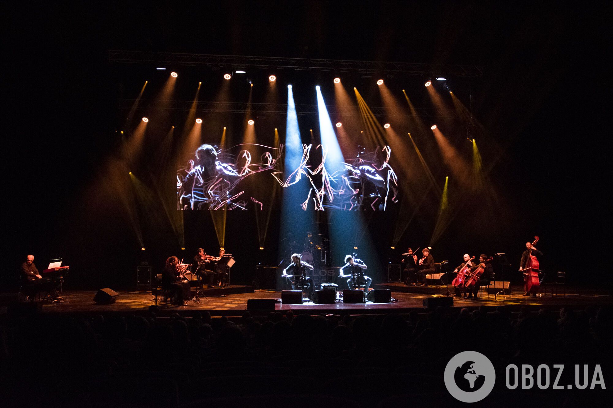 Как дуэт 2Cellos превратил ДК "Украина" в танцпол: репортаж