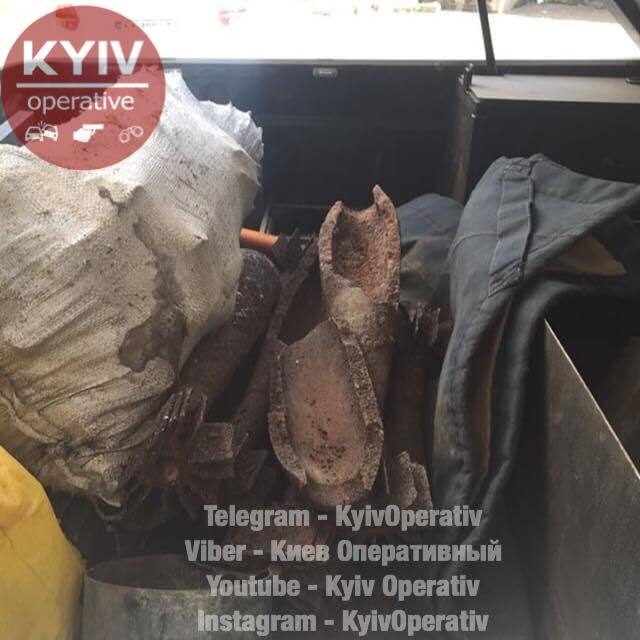 В Киеве в жилом доме обнаружили арсенал оружия
