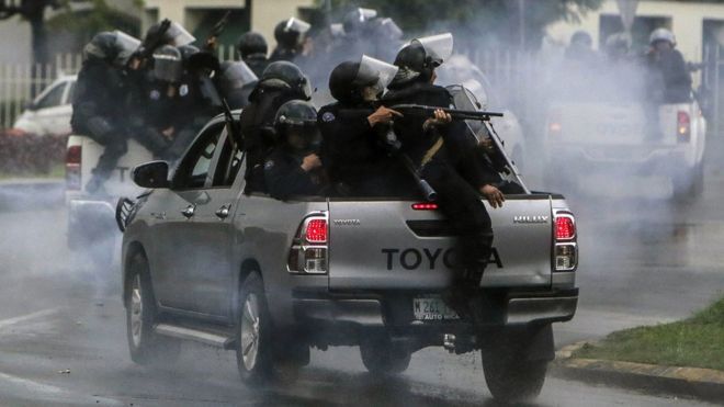 "Майдан" в Никарагуа: более 70 жертв и баррикады