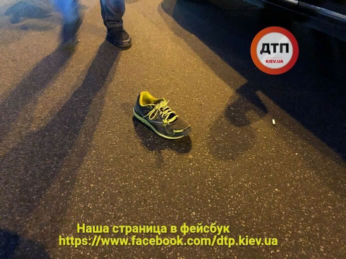 У Києві авто кортежу збило дитину: відео перших хвилин ДТП