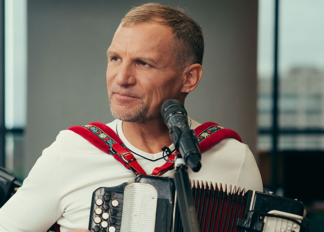 Олег Скрипка впервые поделится традициями своей семьи