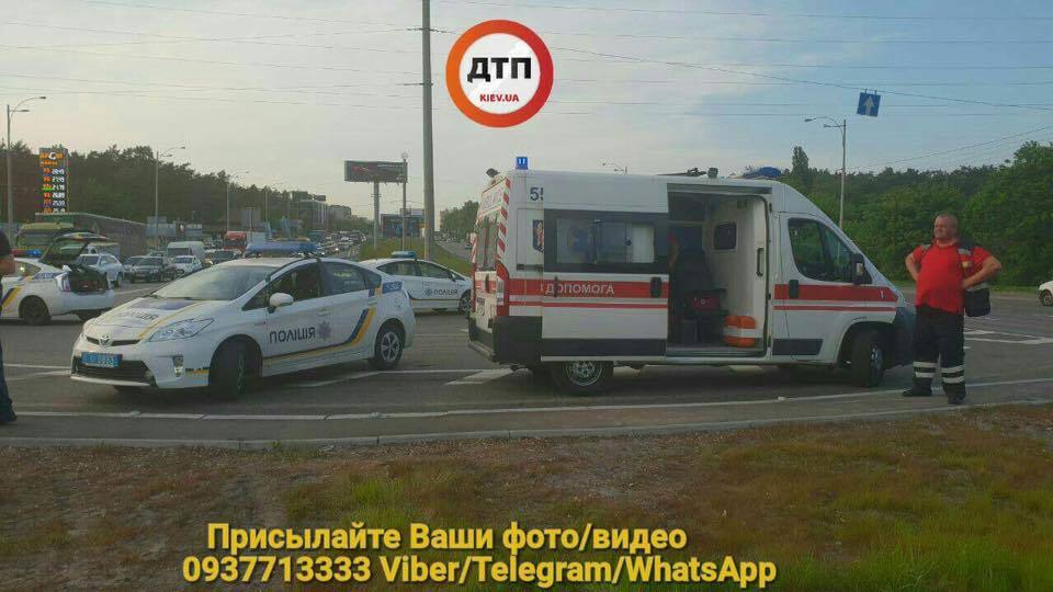 ДТП с такси Uber в Киеве: погиб человек, много пострадавших