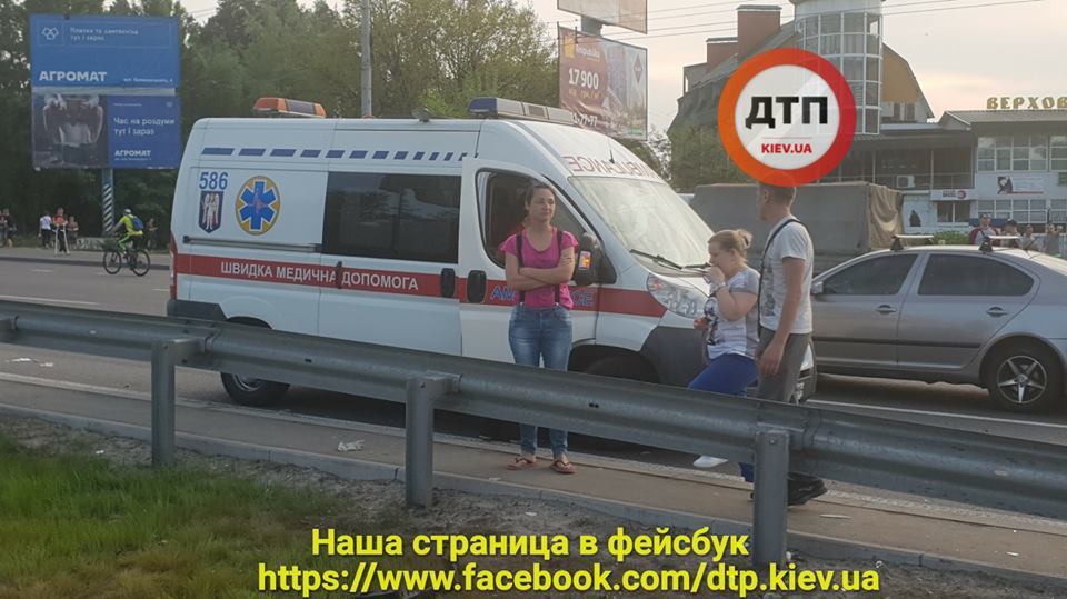 ДТП с такси Uber в Киеве: погиб человек, много пострадавших