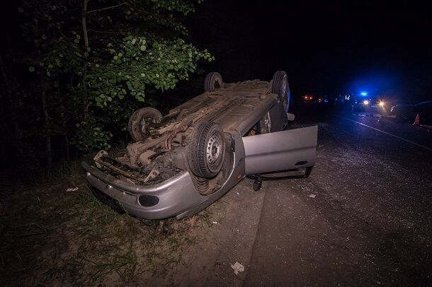  Оба авто вынесло на обочину: на Киевщине коп устроил серьезное ДТП