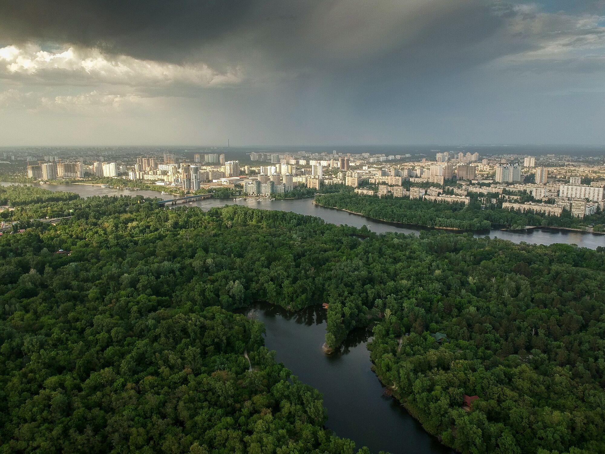 Город-сад: опубликованы потрясающие фото Киева с высоты