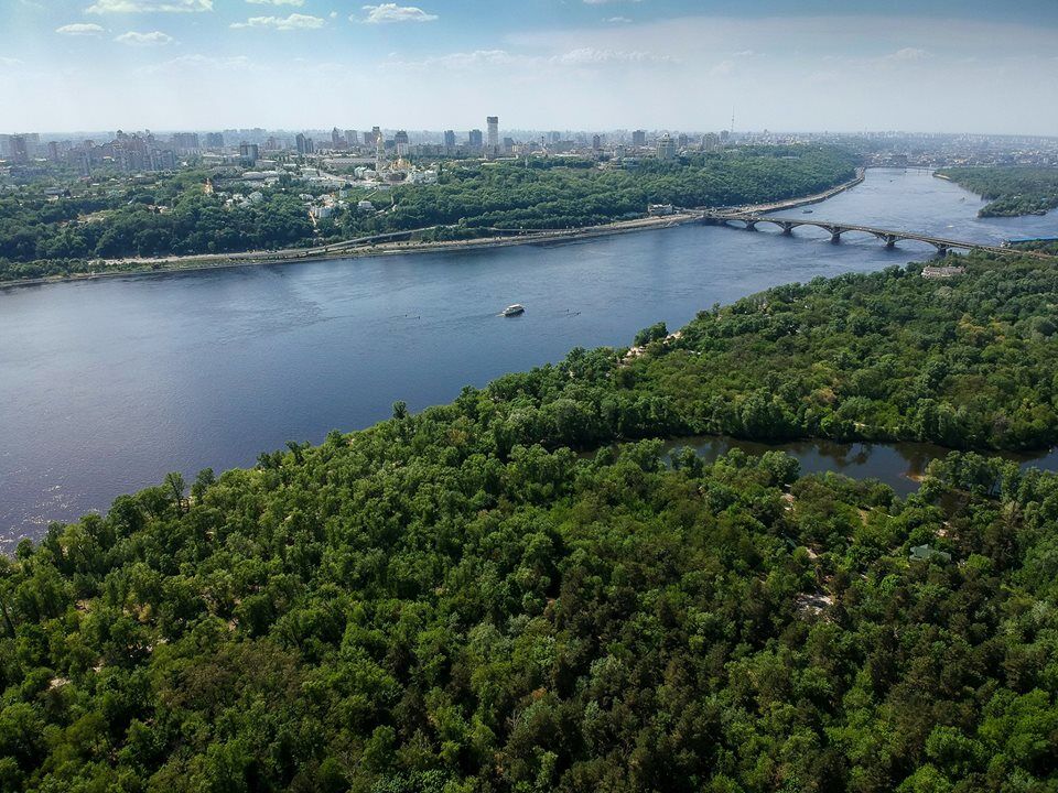 Город-сад: опубликованы потрясающие фото Киева с высоты