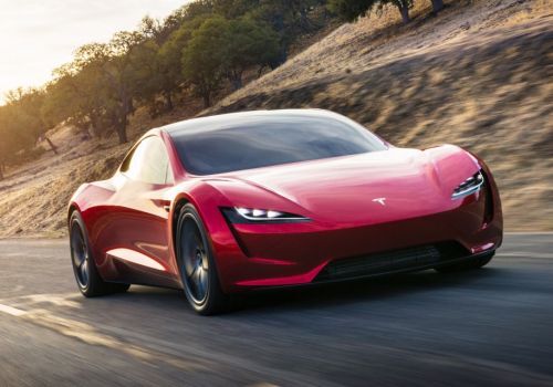 "Безумный SpaceX": Маск поделился планами на Tesla Roadster
